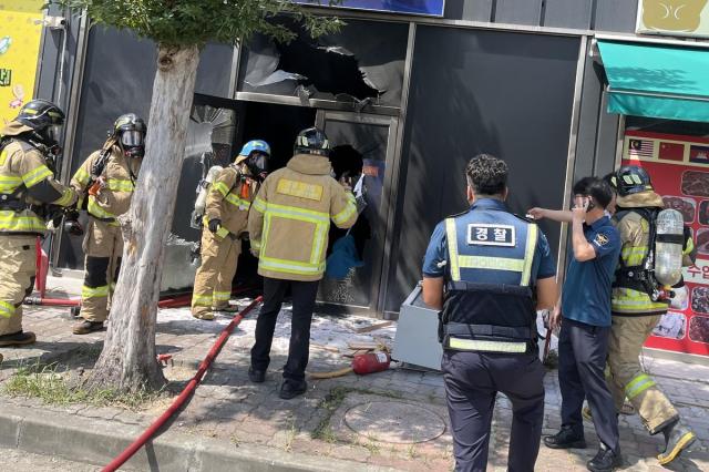 성인게임장 방화로 1명 사망하고 4명이 부상을 당했다 사진전남소방본부