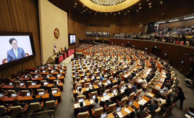 2일 서울 여의도 국회 본회의장에서 열린 제22대 국회 개원식 겸 제418회국회정기회 개회식에서 우원식 국회의장이 개원사 하고 있다 사진연합뉴스