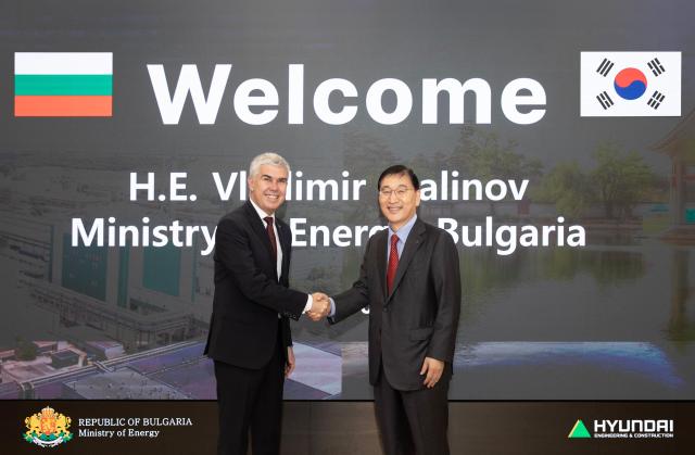 Hyundai EC President Yoon Young-joon right poses with Bulgarian Energy Minister Vladimir Malinov after their meeting at Hyundai Engineering  Constructions headquarters in Jongno-gu Seoul on September 2 2024 Courtesy of Hyundai EC