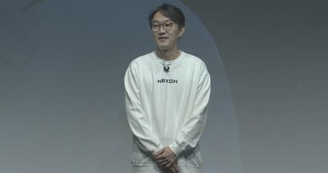 이정헌 넥슨 대표가 일본 도쿄에서 진행된 ‘캐피탈 마켓 브리핑’에서 발언하고 있다 사진브리핑 영상 갈무리