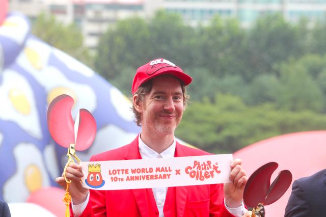 Philip Colbert poses for a photo at the opening ceremony of the public art project Lobster Wonderland at Seokchon Lake Seoul Sept 6 2024 AJP Han Jun-gu