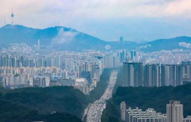 추석 연휴 둘째날…서울→부산 7시간 30분 등 곳곳서 정체·혼잡