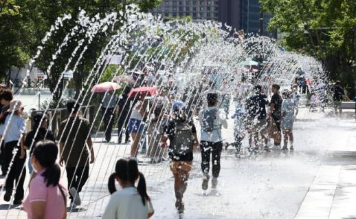 韩国中秋假期多地发布高温预警