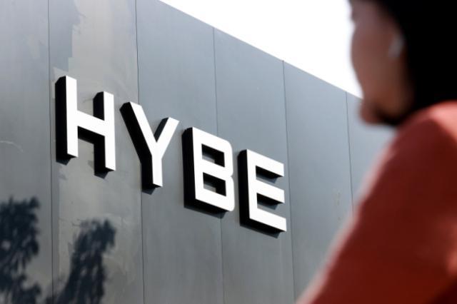 HYBE株価、52週安値を更新···16万ウォン割れ