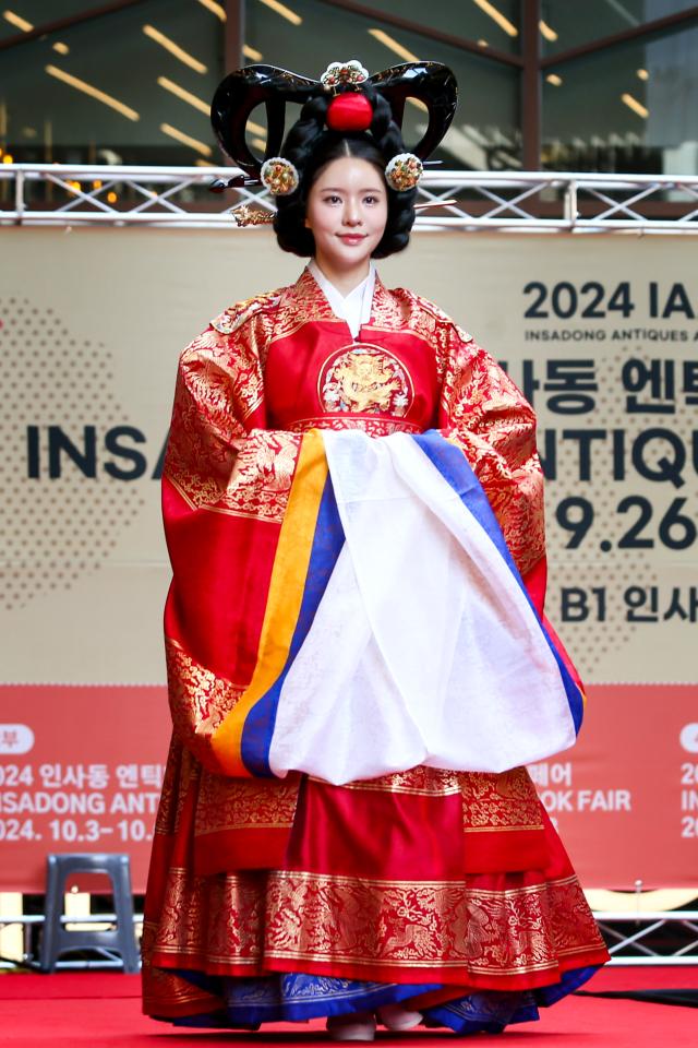 A hanbok fashion show takes place during the opening ceremony of the 2024 Insadong Antique  Art Fair in Insadong Jongno-gu Seoul on Sept 26 2024 AJP Kim Dong-woo