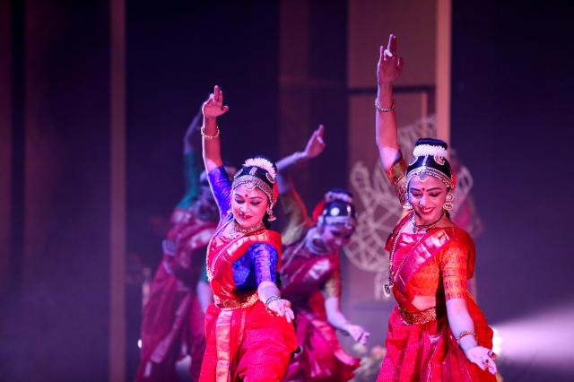 Kuchipudi artist Ms Sreelakshmy Govardhanan and her group of seven dancers – Aishwarya Ramakrishnan Aiswarya Ramnadh Karthika Menon Kavya Harish Mintu John Baby Souparnika Nambiar and Tushara Meleppattu – perform at the Sarang Festival an inaugural Indian cultural festival held at the Yonsei University Centennial Hall on Oct 1 AJP Kim Dong-woo 