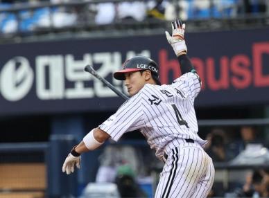 [2024 KBO 준PO]신데렐라 신민재, LG 구했다...3타점 맹활약 쏠쏠