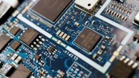 Hàn Quốc tụt hậu so với đối thủ cạnh tranh toàn cầu về trợ cấp cho ngành pin, chip bán dẫn