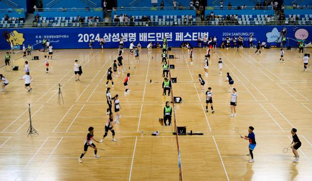 12일 인천 남동구 남동체육관에서 ‘2024 삼성생명 배드민턴 페스티벌’이 진행되고 있다 사진삼성생명