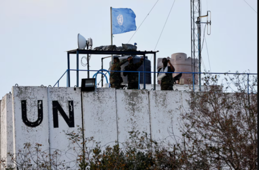 Israeli tanks enter UN post in Southern Lebanon during evacuation operation