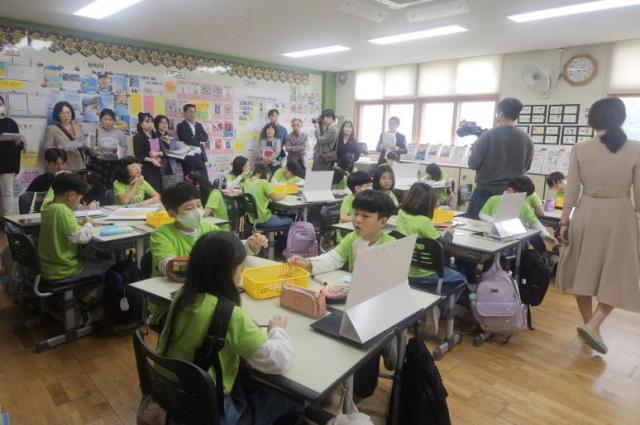 전북에서 4번째로 IB 후보학교 승인받은 익산 영만초등학교의 수업현장사진전북특별자치도교육청