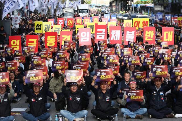 A rally by the Korean railway workers union takes place near Seoul Station Oct 23 2024 AJP Han Jun-gu