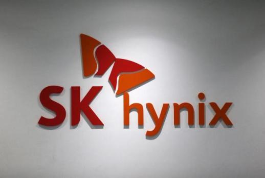 SK hynix posts record quarterly earnings on AI chip boom