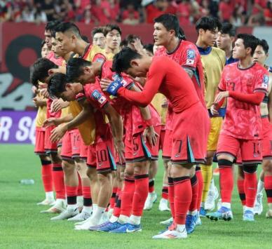 한국 축구 FIFA 랭킹 22위…지난달보다 한 계단 올라