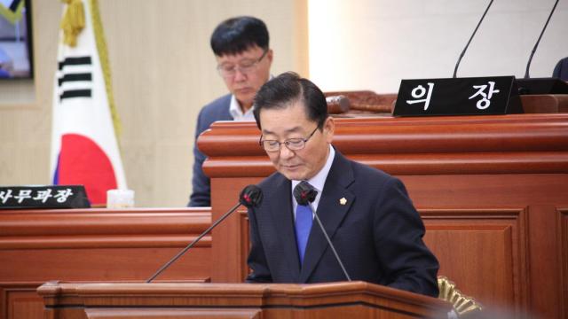 장정복 장수군의원이 제367회 임시회 2차 본회의에서 5분발언을 통해 축제·행사를 재정비하는 노력이 필요하다고 주장했다사진장수군의회