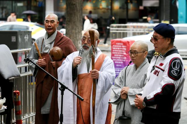 Buddhist monks offer prayers at October 29 Memorial Alley in Seoul on Oct 29 2024 AJP Kim Dong-woo