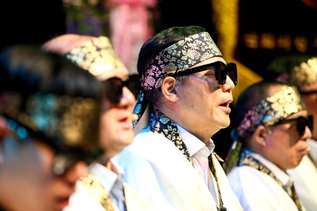 Practitioners perform Seoul Blind Chanting at Miari Pass Art Theater in Seoul on Nov 6 2024 AJP Kim Dong-woo