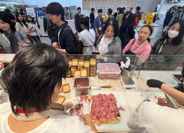 Visitors look around at Cafe Show Seoul at COEX in Seoul on Nov 6 2024 AJP Han Jun-gu