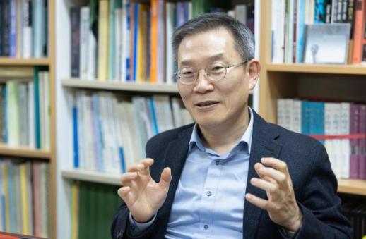 [창간 인터뷰] 이종호 서울대 전기정보공학부 교수 "韓 AI 경쟁, 특장점 활용한 선택과 집중 필요"