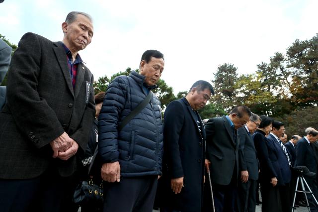 Attendees observe a moment of silence during a memorial ceremony for independence activists at Seoul National Cemetery in Seoul on Nov 15 2024 AJP Kim Dong-woo