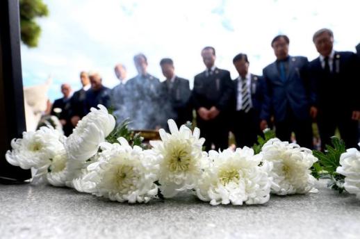 VISUALS: Liberation Association holds alternative memorial ceremony for independence fighters