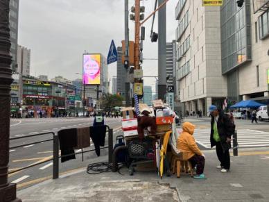 [르포] 거리로 돌아가는 노숙인…정신질환 노출에 만성화 위험까지