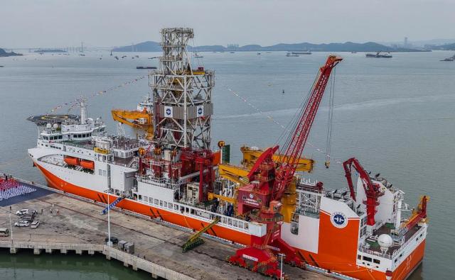 The Meng Xiang Chinas first domestically designed and constructed deep-ocean drilling vessel is seen in this aerial drone photo taken in Guangzhou southern China on Nov 17 2024 Xinhua-Yonhap