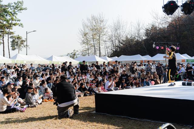 따뜻한 마음을 나누는 선산마음마켓개최 모습 사진구미시