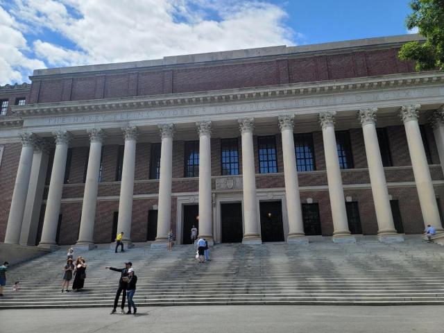 Khuôn viên trường Đại học Harvard ở Boston Mỹ ẢnhYonhap News