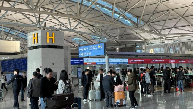 Nhà ga T1 sân bay quốc tế Incheon Hàn Quốc sáng ngày 16112024 ẢnhHoàng Phương Ly