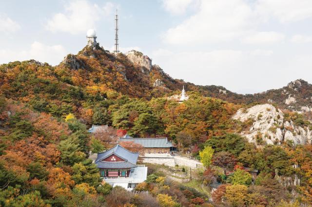 가을의 정취를 느낄 수 있는 관악산 연주암 사진서울관광재단