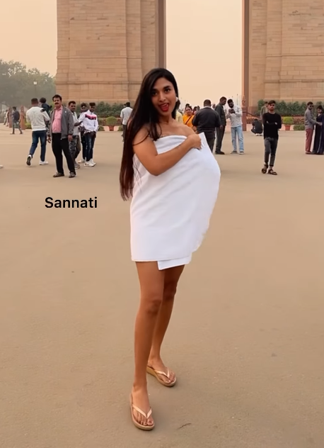 Womans dance at India Gate stirs controversy