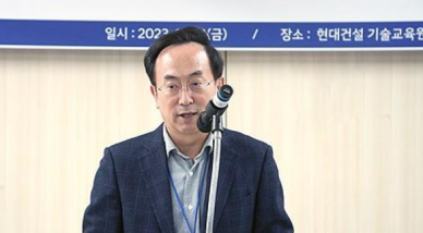 김걸 현대차 사장, 후진 위해 용퇴…정몽구재단 부이사장으로