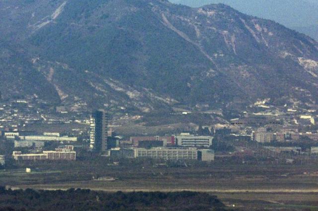 North Korea cuts power lines to shuttered industrial complex in Kaesong