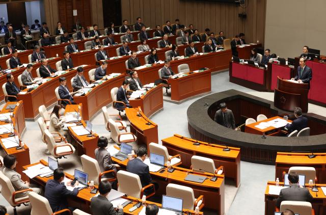 한덕수 국무총리가 7일 국회에서 열린 예산결산특별위원회에서 인사말을 하고 있다사진연합뉴스