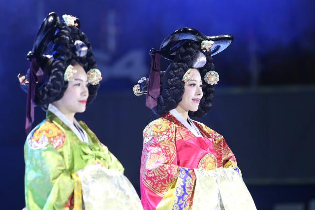 Models perform Hair Art Show during the beauty arts field competition Seoul Nov 26 2024 AJP Han Jun-gu