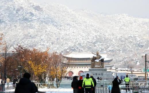 首尔全境迎来降雪天气