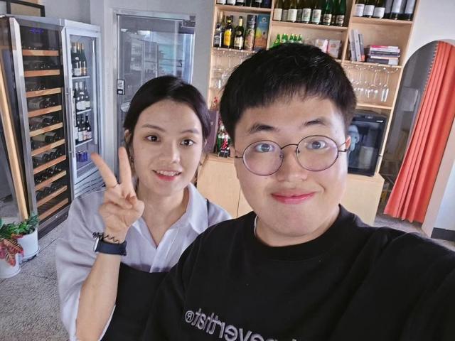 박지영 셰프와 사진 김호이 기자