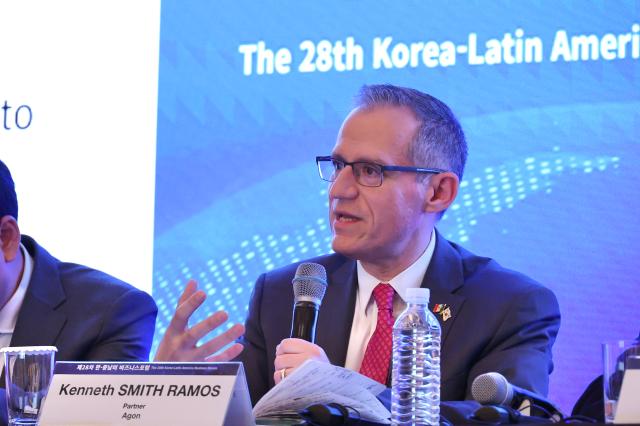 Agon Partner Kenneth SMITH RAMOS delivers a speech at The 28th Korea-Latin America Business Forum in Seoul Dec 2 2024 AJP Han Jun-gu