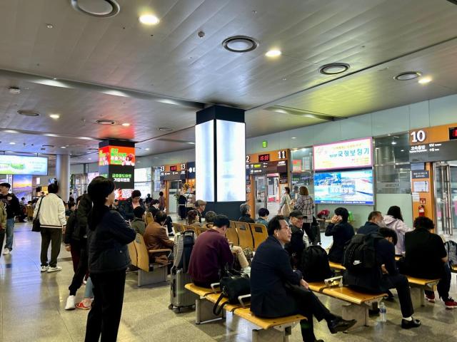 South Korea to ease regulations on bus terminal facilities to boost revenue