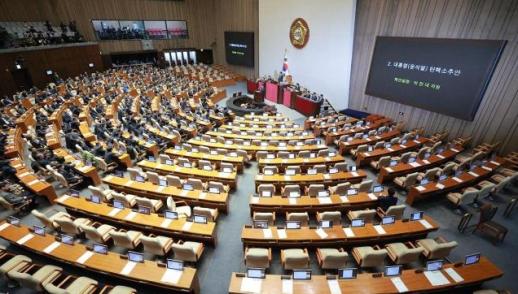 [비상계엄 후폭풍] 아당, 안철수 제외 전원 퇴장… 탄핵안 사실상 부결 전망