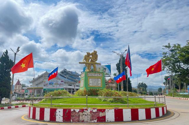 The Myanmar National Democratic Alliance Army MNDAA group flags in Lashio Myanmar AFP-Yonhap