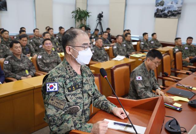 곽종근 육군 특수전사령관이 10일 오후 국회 국방위원회 전체회의에 출석해 발언하고 있다 20241210 사진연합뉴스
 