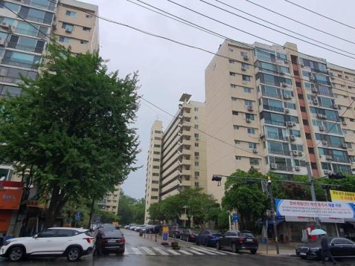 [공익의 역설 기부채납] "갈등 장기화시 부담 늘어 합리적 조율 필요... 무조건적 반대는 지양"