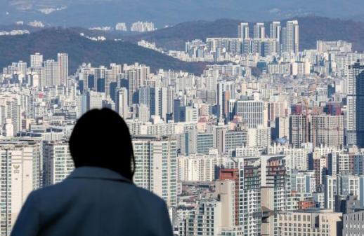 대출 규제 여파 지속...수도권 아파트값 30주만에 상승세 꺾였다