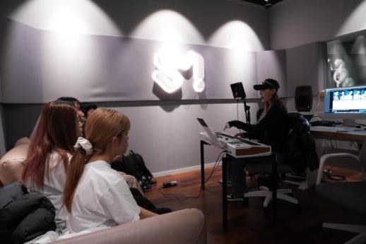 [아주! 익사이팅 서울 ⑨] K팝 성지 찾은 예비 아이돌..."제대로 배우러 왔어요"