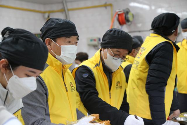 강원경제자유구역청 심영섭 청장 왼쪽에서 두번째 사진강원경제자유구역청