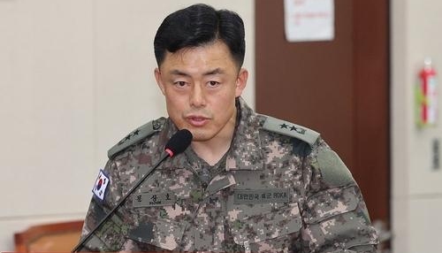 문상호 국군정보사령관육군 소장이 10일 오전 국회 국방위원회 전체회의에서 선거관리위원회 병력 파견 경위에 대한 질의에 답하고 있다 사진연합뉴스