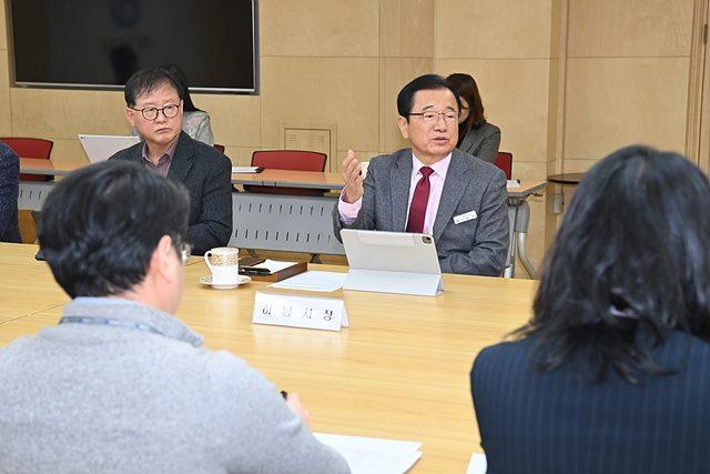 ‘2025년 주요업무계획 보고회’에서 이현재 시장이 발언하고 있다 사진하남시