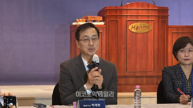 19일 오전 박재현 한미약품 대표가 임시주총 이후 진행된 간담회에서 질의에 대답하고 있다사진안서희 기자